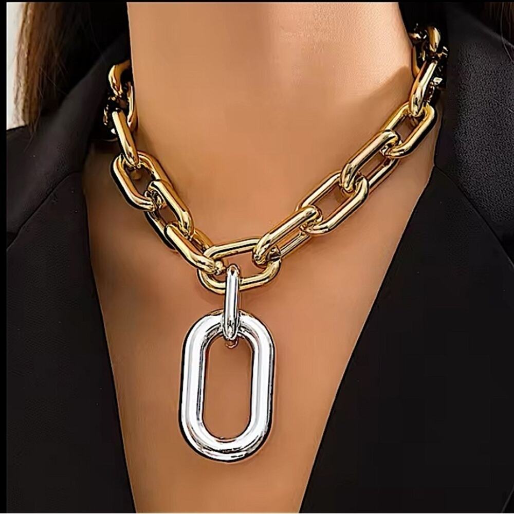 Gold Exaggerated Multilayer Statement Necklace Bicolor O Link Toggle